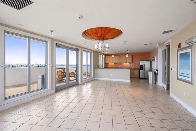 1830 Radius Dr 818, Hollywood, FL 33020