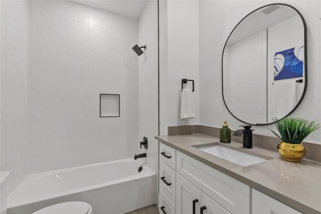 124 Homes Drive, Grand Prairie, TX 75050