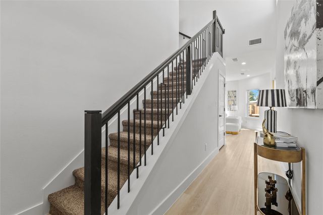 124 Homes Drive, Grand Prairie, TX 75050