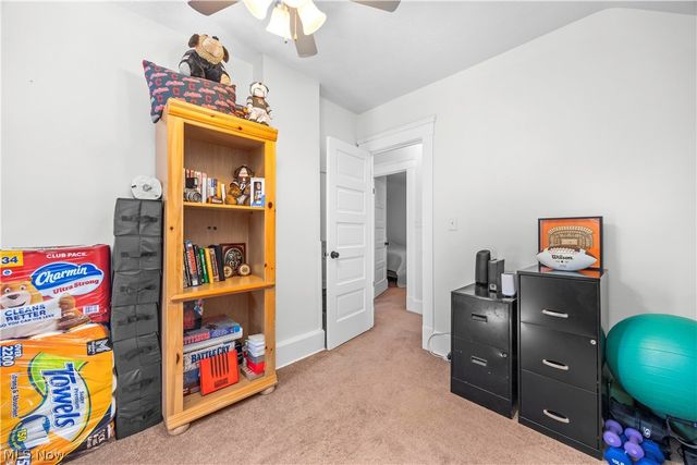 9106 Connecticut Avenue, Cleveland, OH 44105