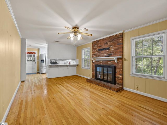 5 Badger Drive, Taylors, SC 29687