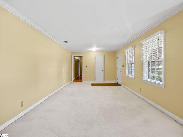 5 Badger Drive, Taylors, SC 29687