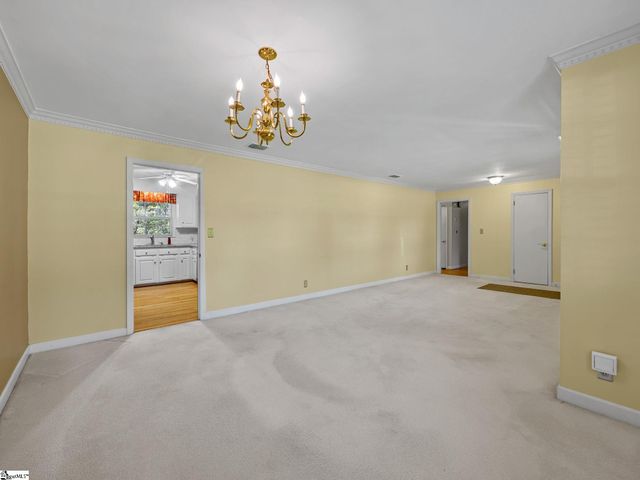 5 Badger Drive, Taylors, SC 29687