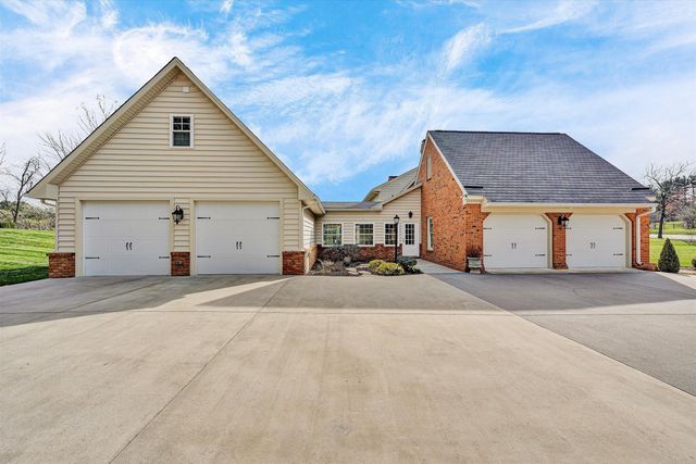 730 Glebe RD, Daleville, VA 24083