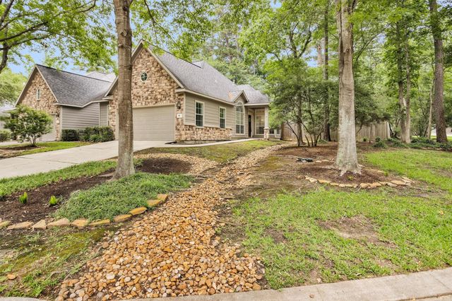 18 Endor Forest Place, The Woodlands, TX 77382