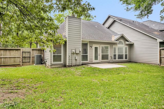 18 Endor Forest Place, The Woodlands, TX 77382
