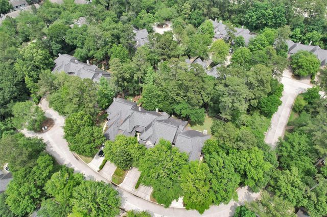 18 Endor Forest Place, The Woodlands, TX 77382