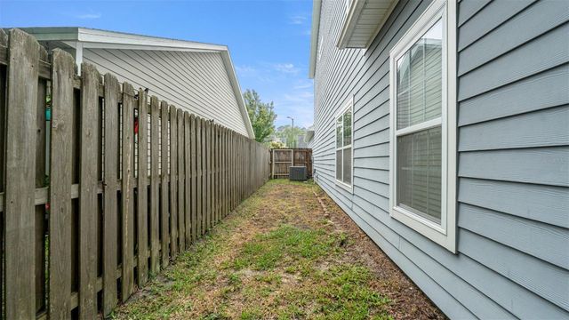 7745 NW 20TH WAY, Gainesville, FL 32609