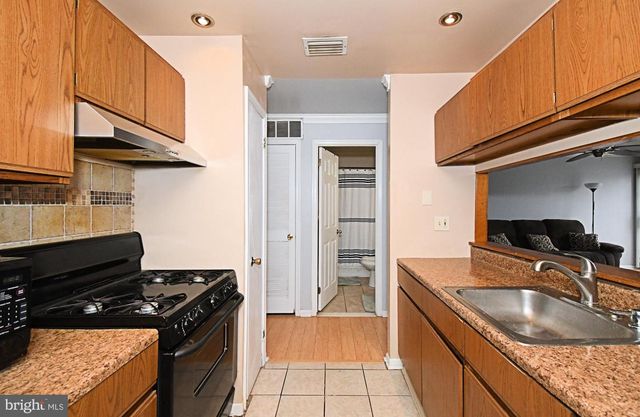 439 WENDOVER, Norristown, PA 19403