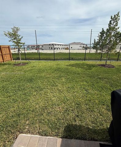 2584 SE 25th Ct, Homestead, FL 33035