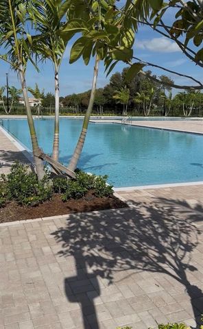 2584 SE 25th Ct, Homestead, FL 33035