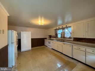 326 N 5TH ST, Perkasie, PA 18944