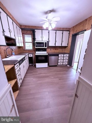 626 E LEHMAN ST, Lebanon, PA 17046