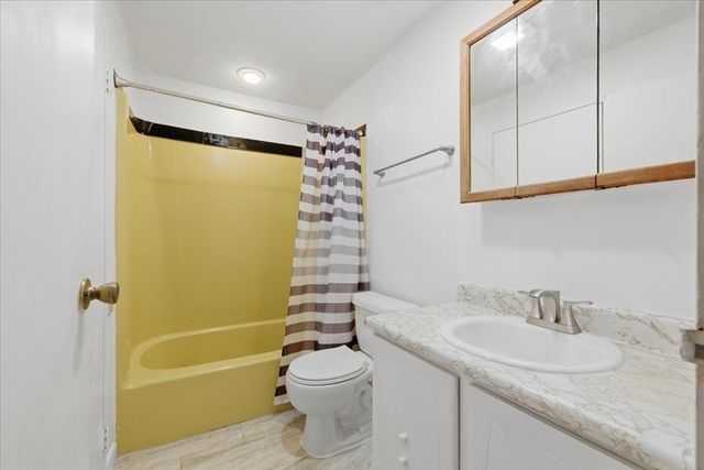 232 Canton St 308, Randolph, MA 02368