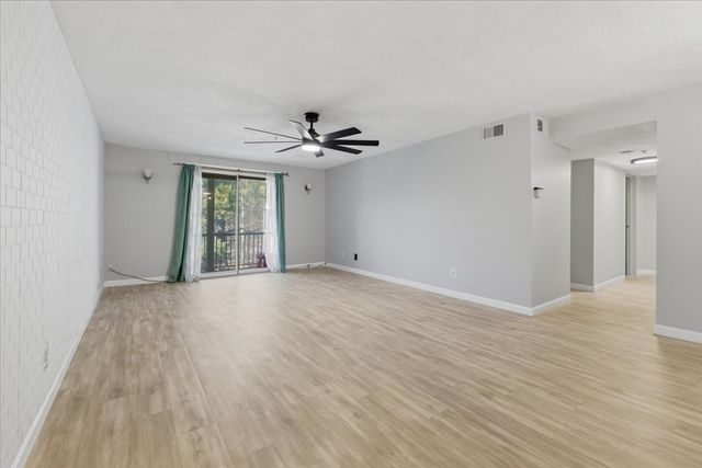 232 Canton St 308, Randolph, MA 02368