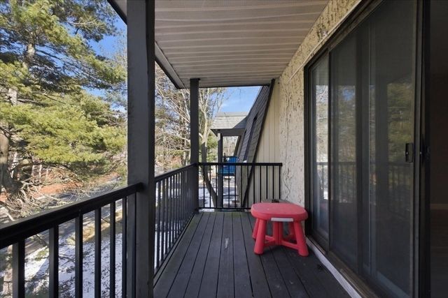 232 Canton St 308, Randolph, MA 02368