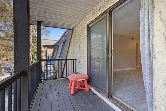 232 Canton St 308, Randolph, MA 02368