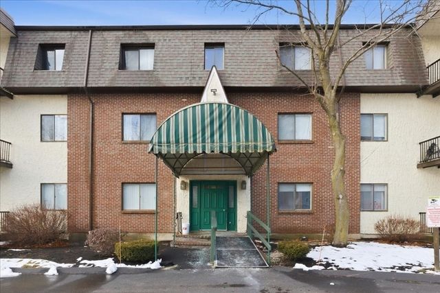 232 Canton St 308, Randolph, MA 02368