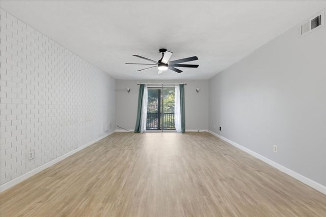 232 Canton St 308, Randolph, MA 02368