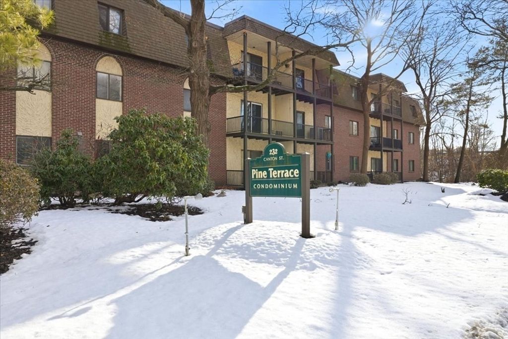 232 Canton St 308, Randolph, MA 02368