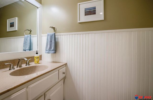 1721 N 162 Street, Omaha, NE 68118