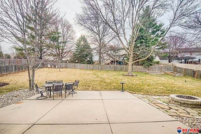 1721 N 162 Street, Omaha, NE 68118