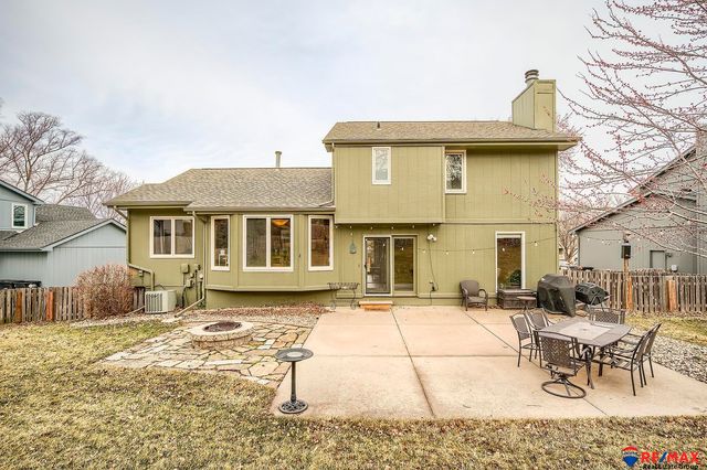 1721 N 162 Street, Omaha, NE 68118