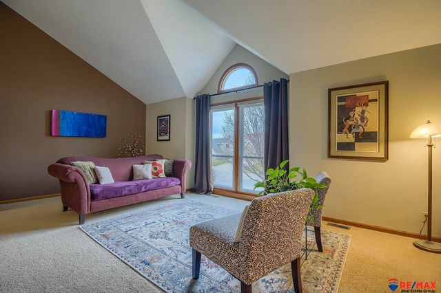 1721 N 162 Street, Omaha, NE 68118