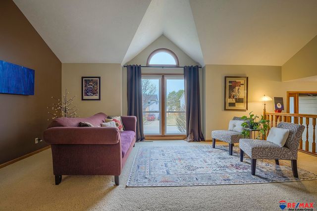 1721 N 162 Street, Omaha, NE 68118