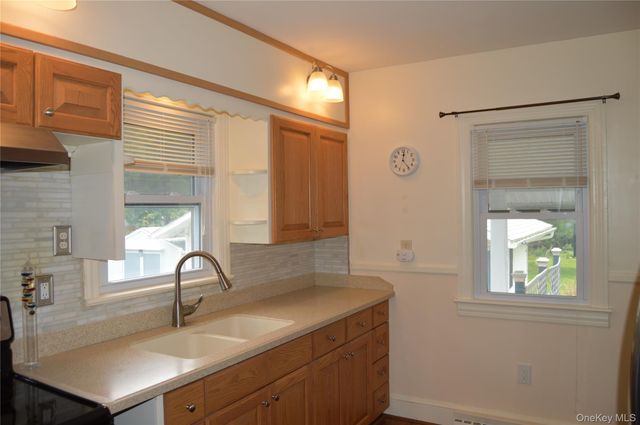 372 Union Center Road, Ulster Park, NY 12487