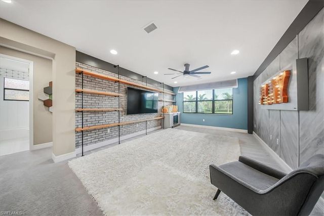 4036 Nova LN, Naples, FL 34119