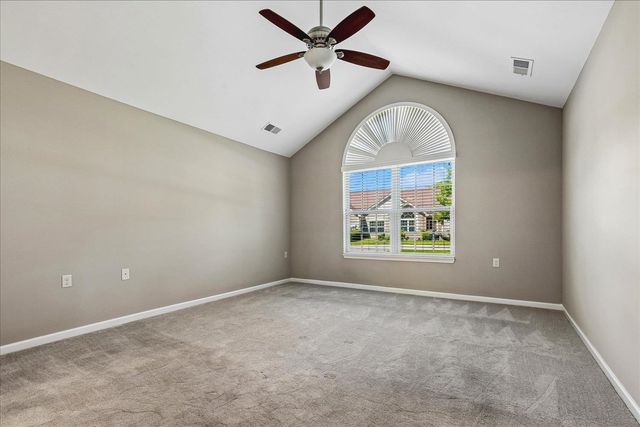 1616 W SOUTHFIELD CIR, Memphis, TN 38016