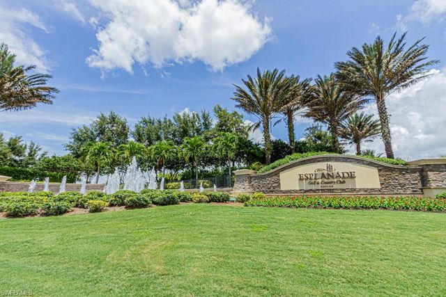 9402 Pocida CT 201, Naples, FL 34119