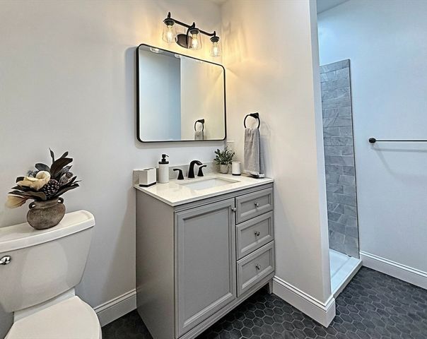 24 Chelmsford 1R, Chelmsford, MA 01824