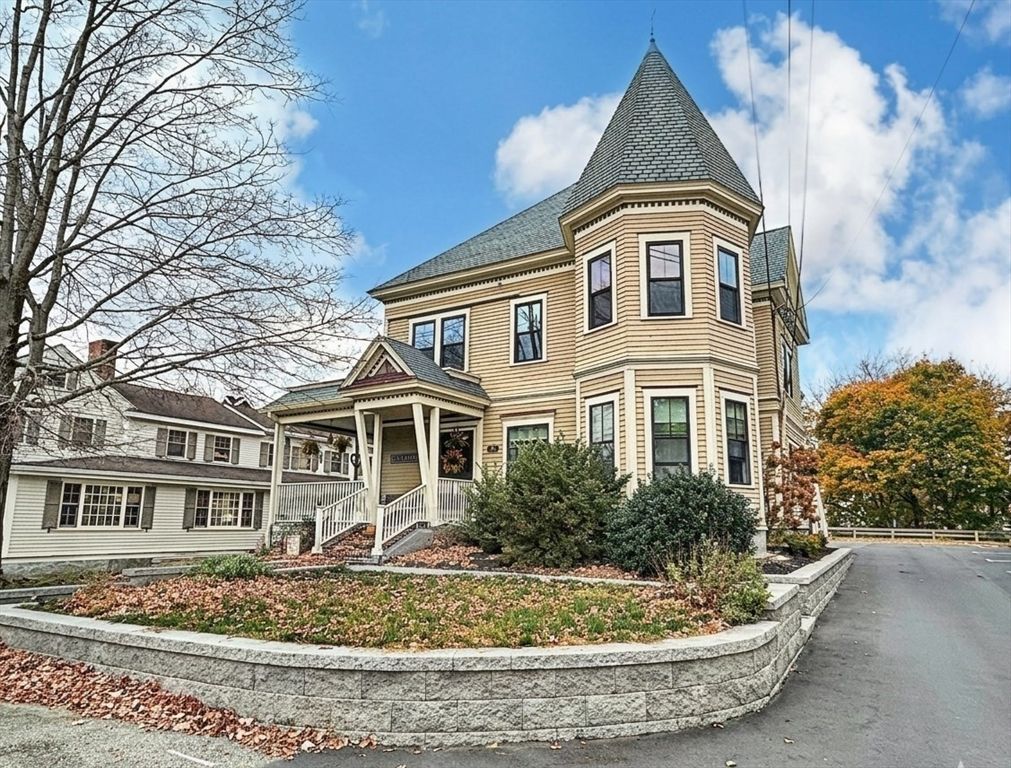 24 Chelmsford 1R, Chelmsford, MA 01824