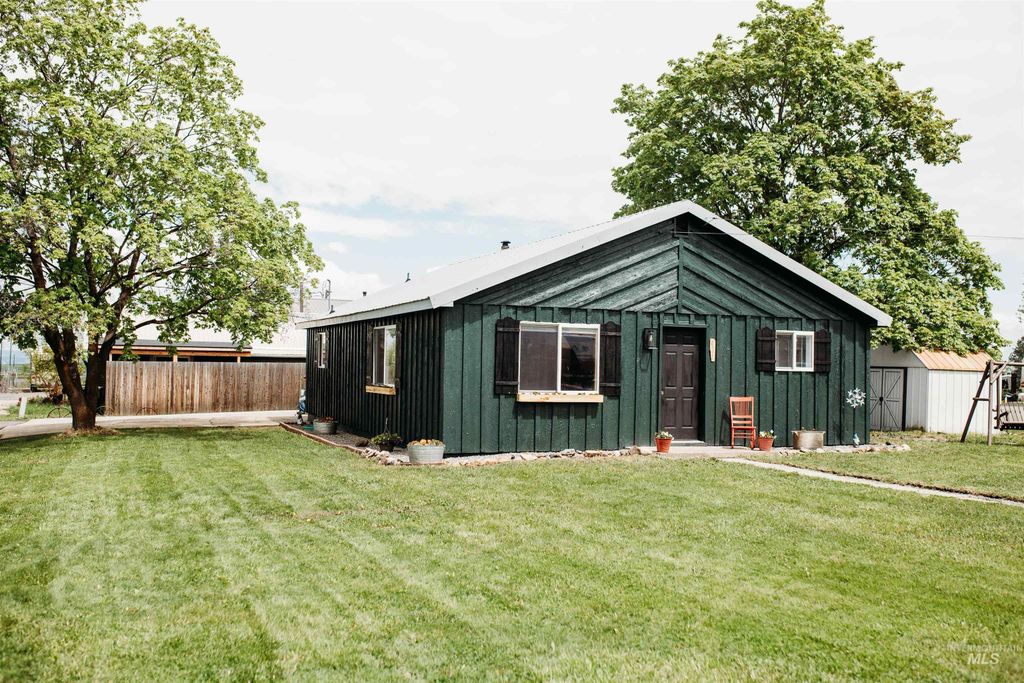 421 Hill St, Grangeville, ID 83530