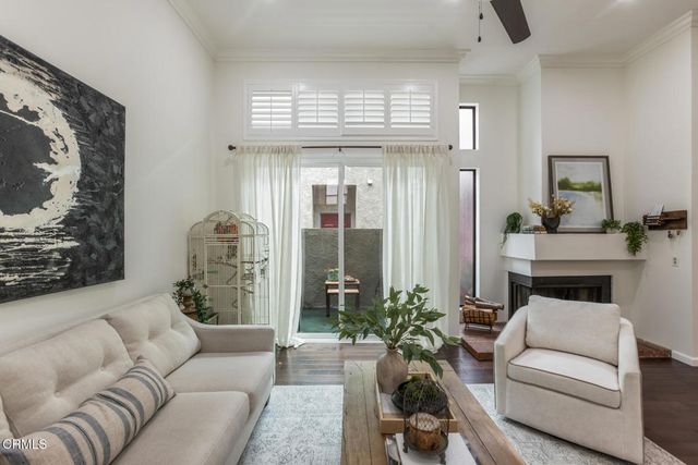 5230 Bellingham Avenue 6, Valley Village, CA 91607