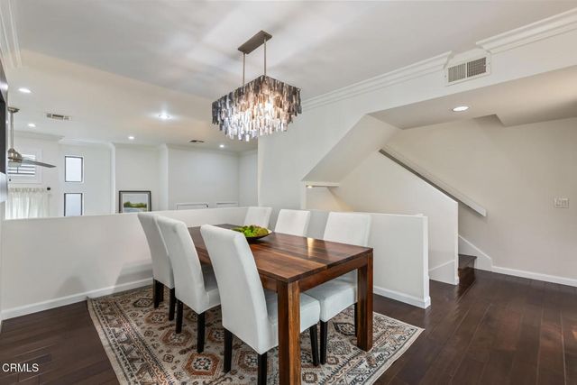 5230 Bellingham Avenue 6, Valley Village, CA 91607