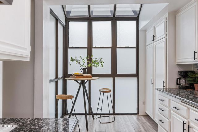 5230 Bellingham Avenue 6, Valley Village, CA 91607