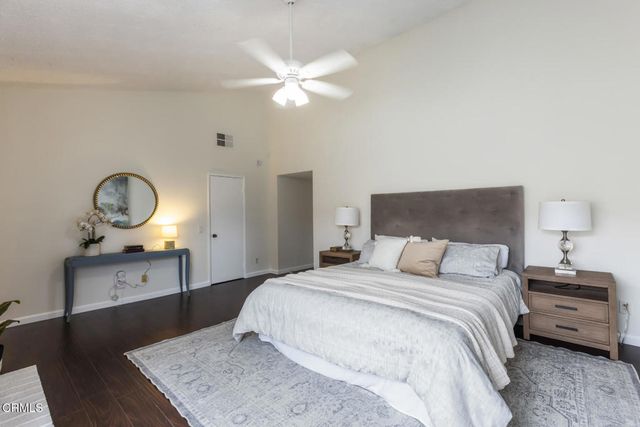 5230 Bellingham Avenue 6, Valley Village, CA 91607