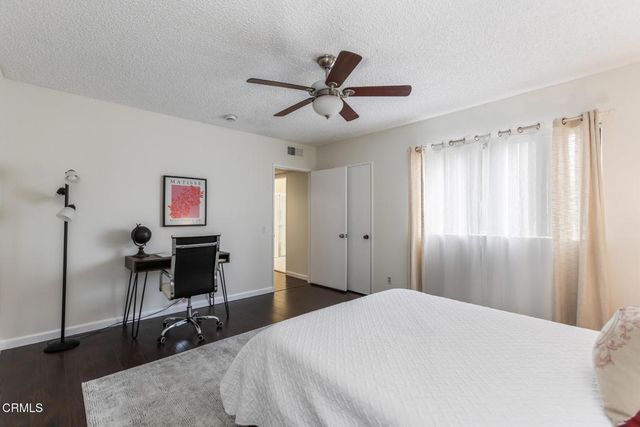 5230 Bellingham Avenue 6, Valley Village, CA 91607