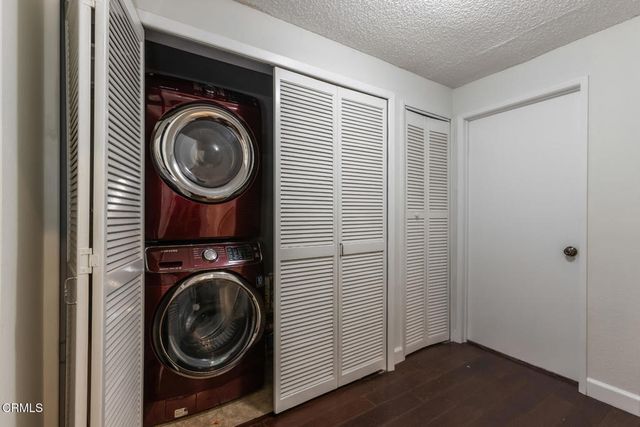 5230 Bellingham Avenue 6, Valley Village, CA 91607