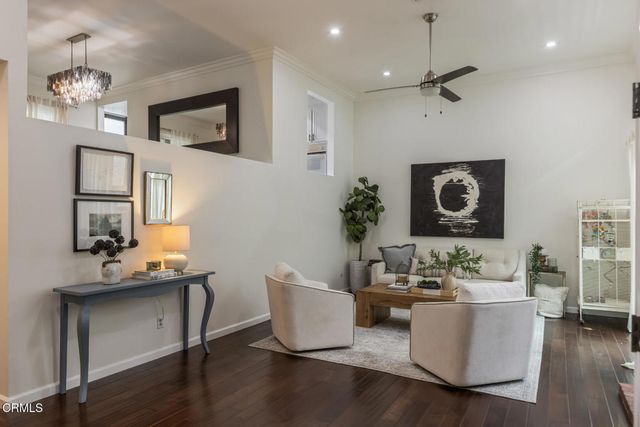 5230 Bellingham Avenue 6, Valley Village, CA 91607