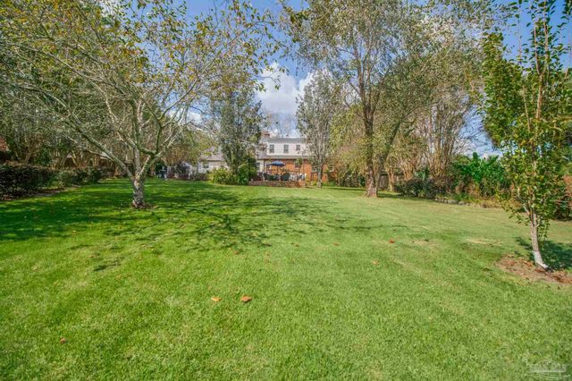 8892 Scenic Hills Dr, Pensacola, FL 32514