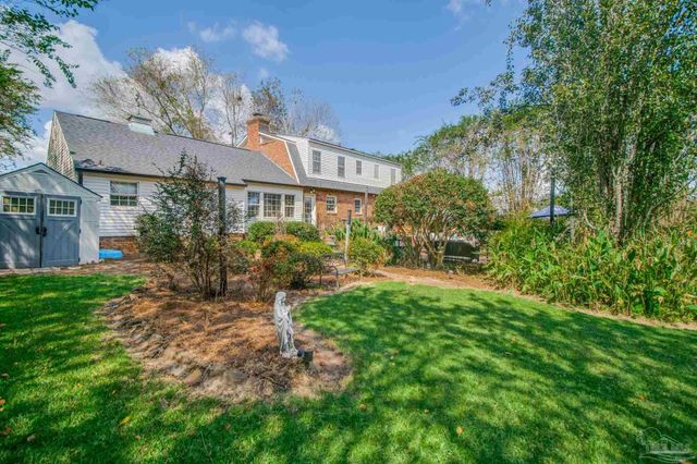 8892 Scenic Hills Dr, Pensacola, FL 32514