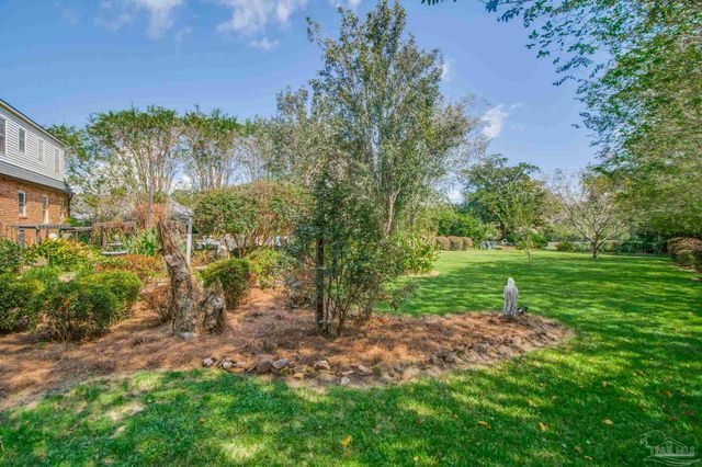 8892 Scenic Hills Dr, Pensacola, FL 32514