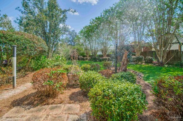 8892 Scenic Hills Dr, Pensacola, FL 32514