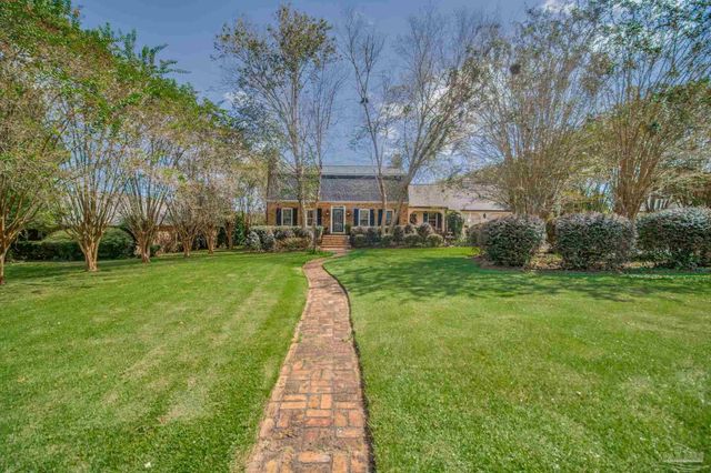 8892 Scenic Hills Dr, Pensacola, FL 32514