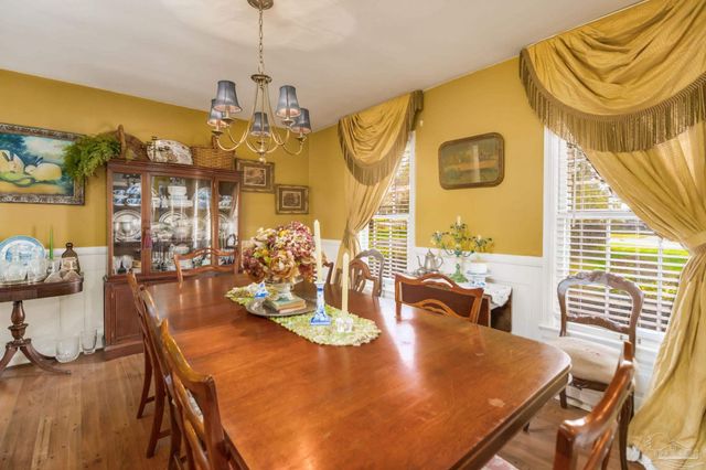 8892 Scenic Hills Dr, Pensacola, FL 32514