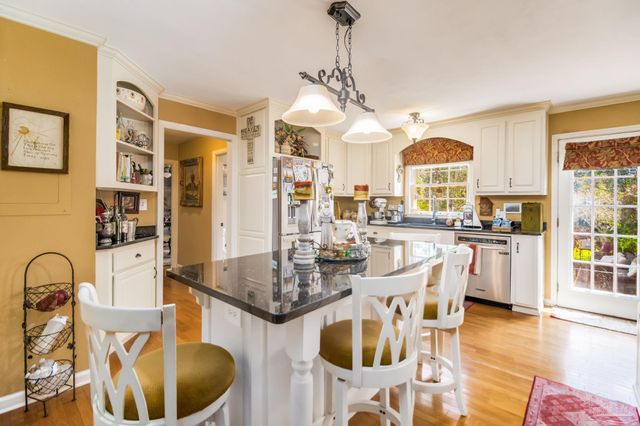 8892 Scenic Hills Dr, Pensacola, FL 32514